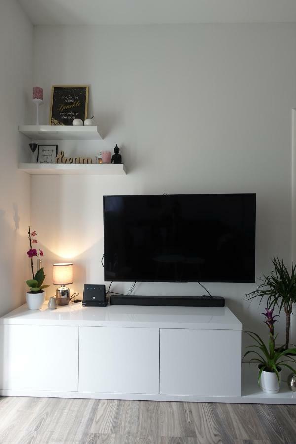 Apartman Maja Bol Buitenkant foto