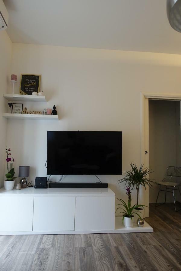 Apartman Maja Bol Buitenkant foto