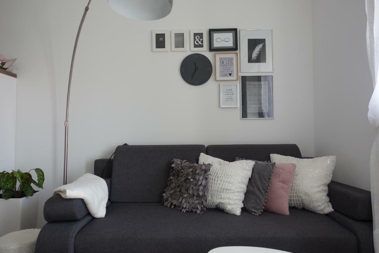 Apartman Maja Bol Buitenkant foto