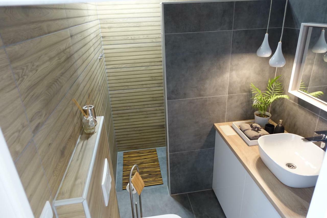 Apartman Maja Bol Buitenkant foto